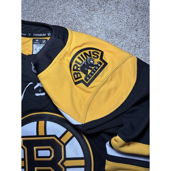 Boston Bruins Premium Black Jersey w/Fighting Strap 52 Reg Fanatics Authentic - Picture 6 of 6